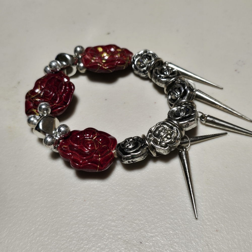 Gothic Red Rose Stretchy Bracelet with Silver Tone Button Clip-on Earrings Lot 5